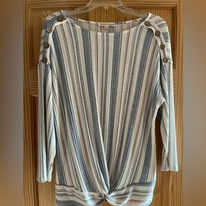 Above and Beyond Blue and Tan Stripped 3/4 Sleeve‎ Blouse size Large